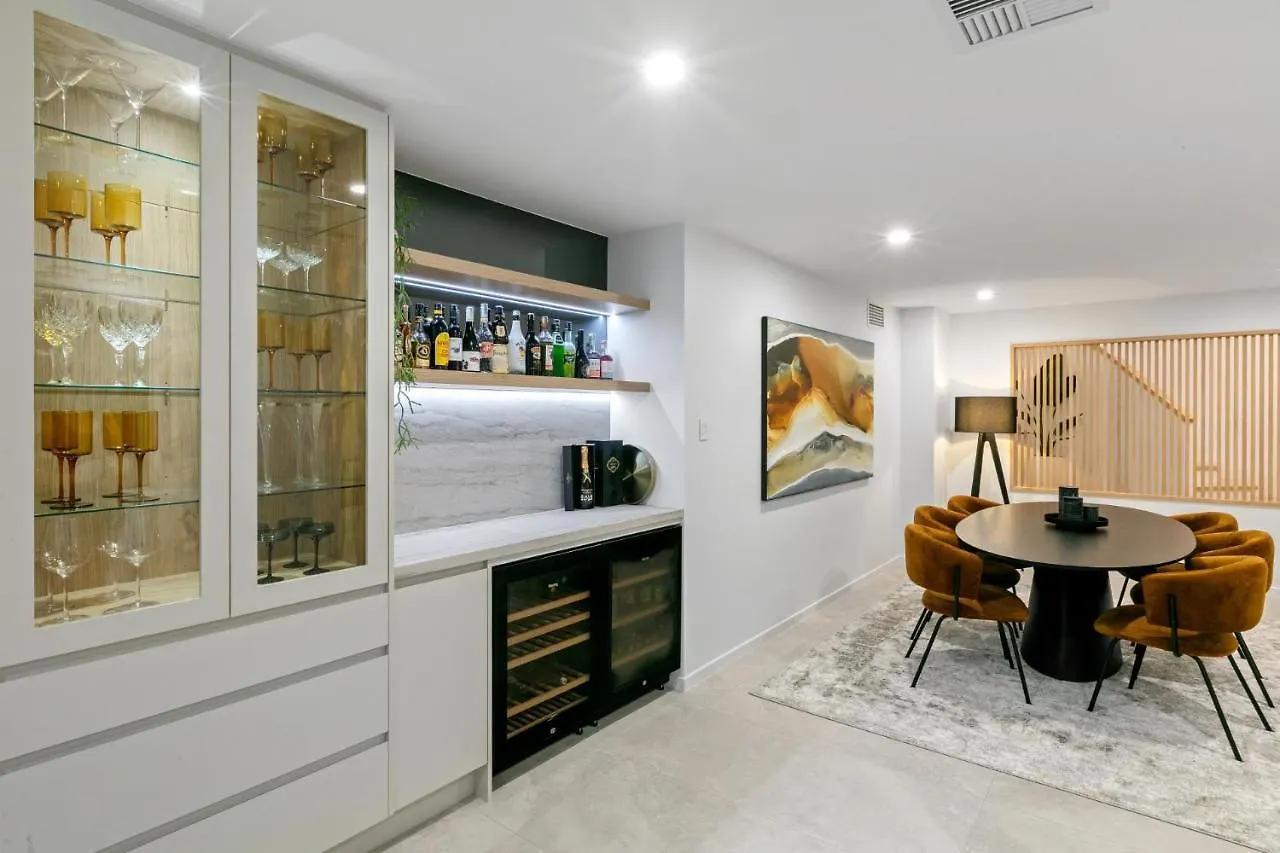 بيت للعطل Pelican Waters Luxury Waterfront, Hot Spa, Resort Style Pool & Firepit